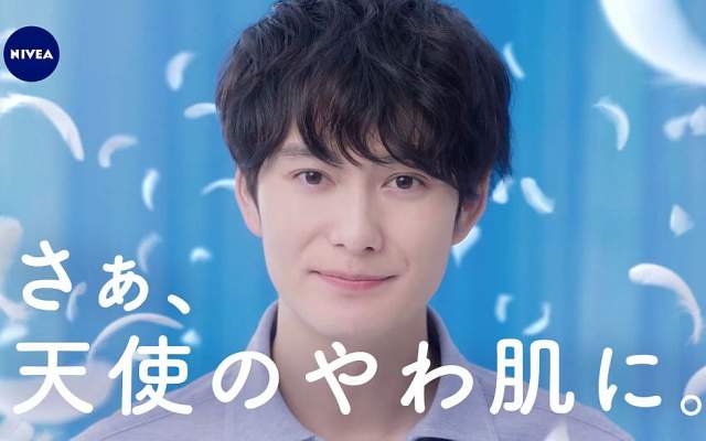 岡田将生 ニベアボディウォッシュ エンジェルスキン Cm 古い角質の向こうには篇 角質オフまでできる ニベアのボディウ 岡田将生 Cm Navi