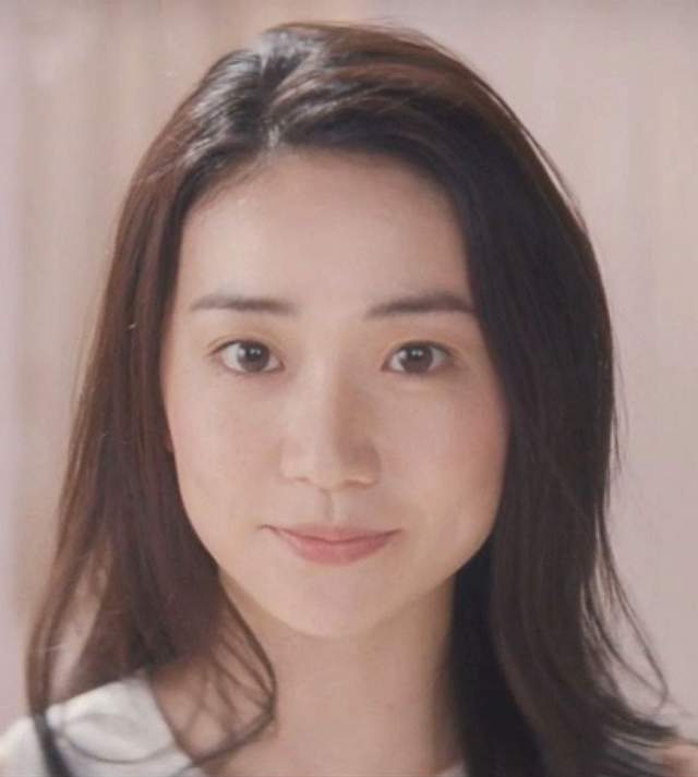 大島優子　生写真&コースターセット 616bkeXSNoL._UF350,350_QL50_.jpg