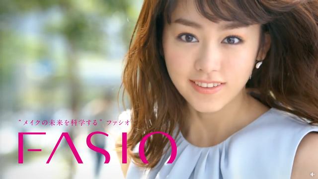 桐谷美玲 コーセー ファシオ CM 走るキリタニ篇。「アイカラーが
